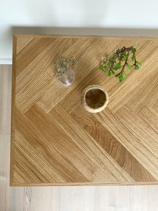Sildebens sofabord i massiv eg