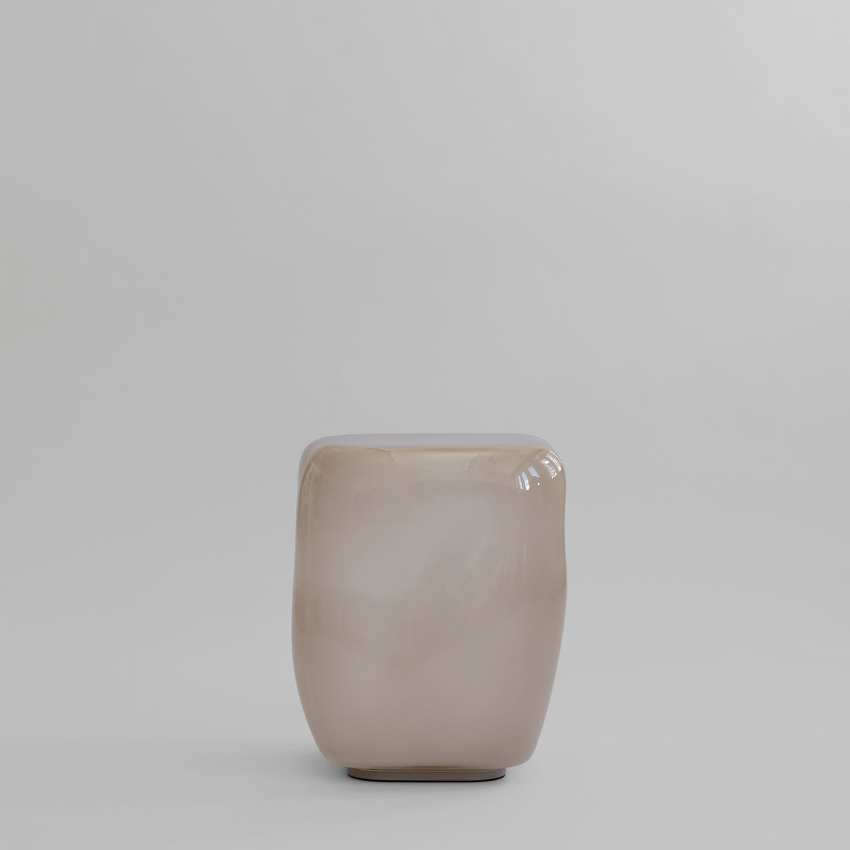 Ishi Mini glasbord i Smoked Desert fra 101 Copenhagen.