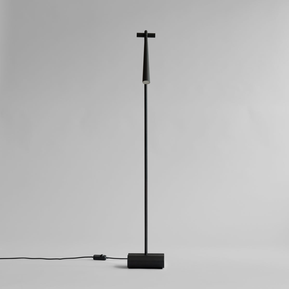 Snake Floor Lamp – Burned Black