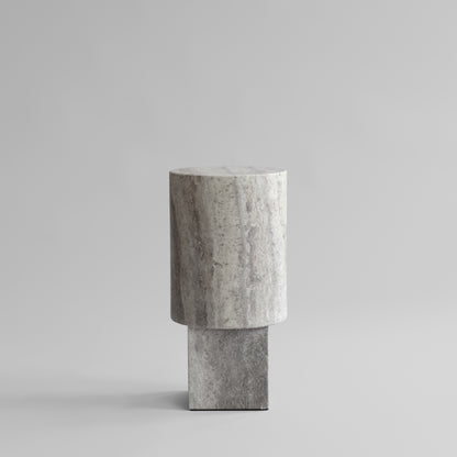 Column sidebord i Silver Travertine fra 101 Copenhagen.