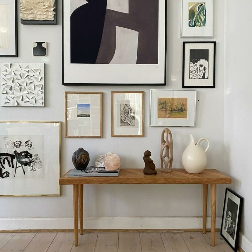 Kunstbænk i massiv eg