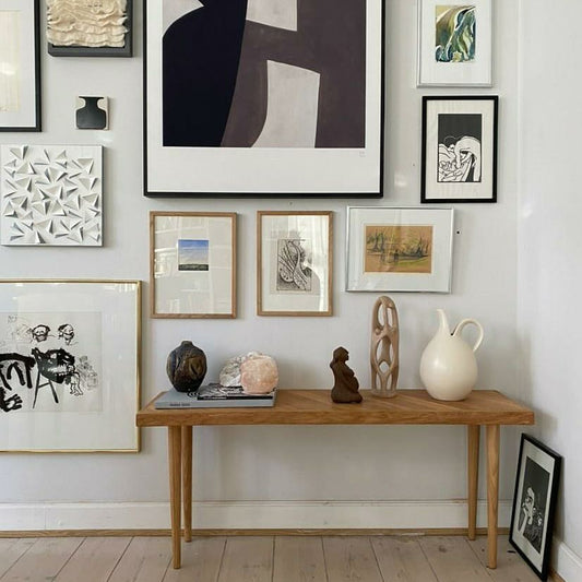 Kunstbænk i massiv eg