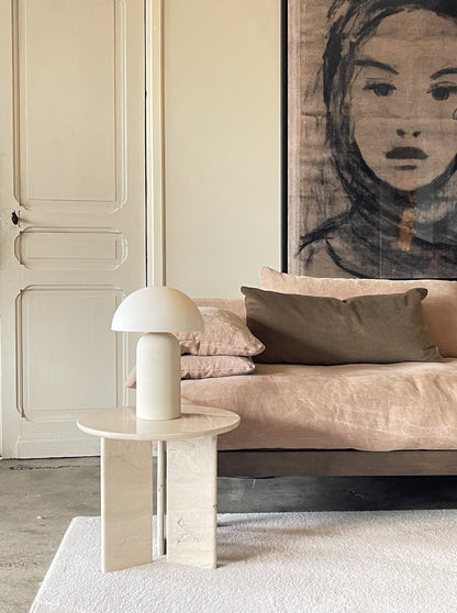 Jade Side Table fra Studio Femme Home – miljøbillede