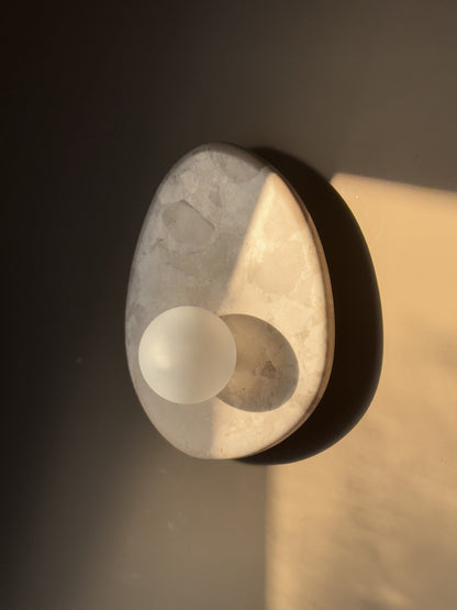 Nina Wall Lamp fra Studio Femme Home – miljøbillede