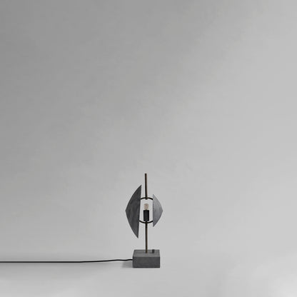 Dusk Table Lamp – Oxidized fra 101 Copenhagen – alternativ visning