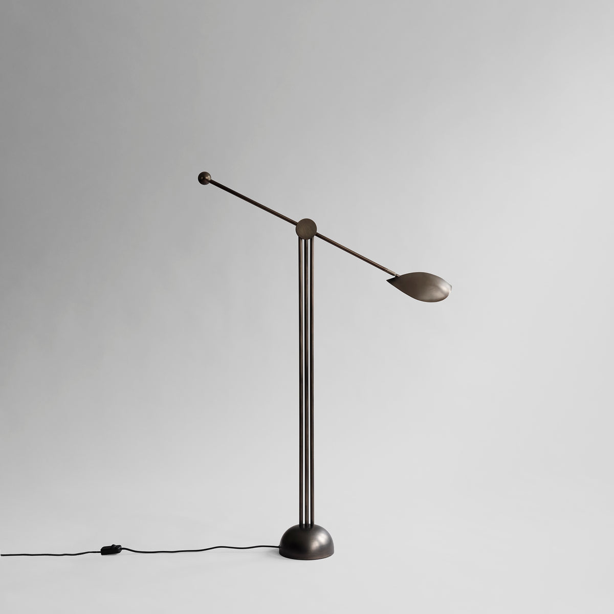 Stingray Floor Lamp – Bronze fra 101 Copenhagen