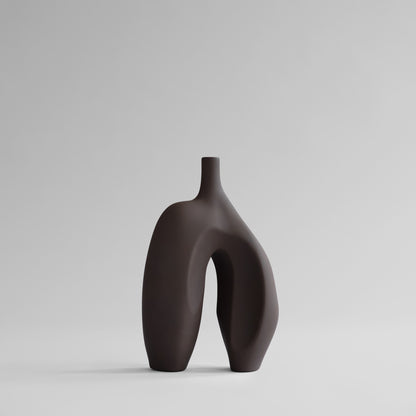 Ni Vase Medio – Chocolate Brown fra 101 Copenhagen