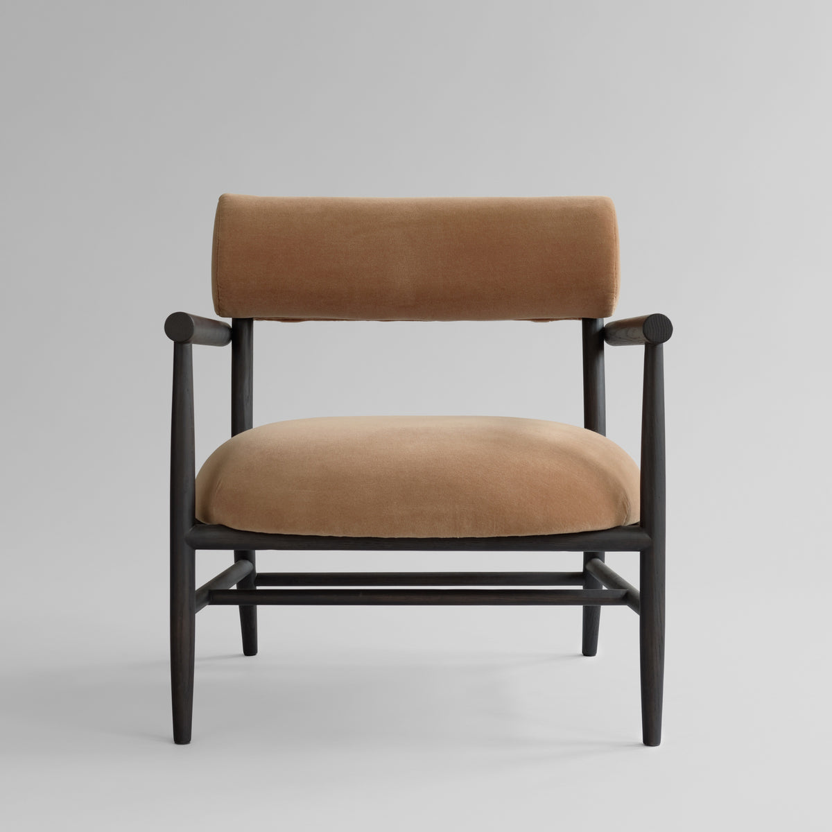 Nama Lounge Chair – Coffee Black Oak / Desert fra 101 Copenhagen