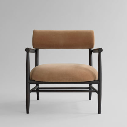 Nama Lounge Chair – Coffee Black Oak / Desert fra 101 Copenhagen