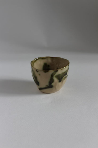 Rund kop — NIWA Ceramics – Creme / grøn